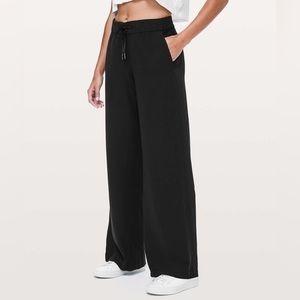 Lululemon On The Fly Wide Leg Pant